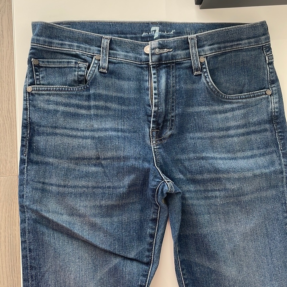 Mens jeans 👖 size 31 used once. Perfect condition.